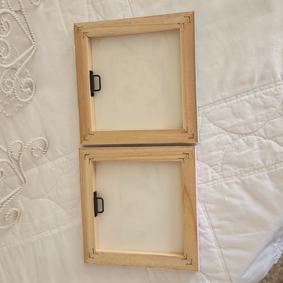 Two adorable Teacup & Saucer canvas prints. - Picture 2 of 2